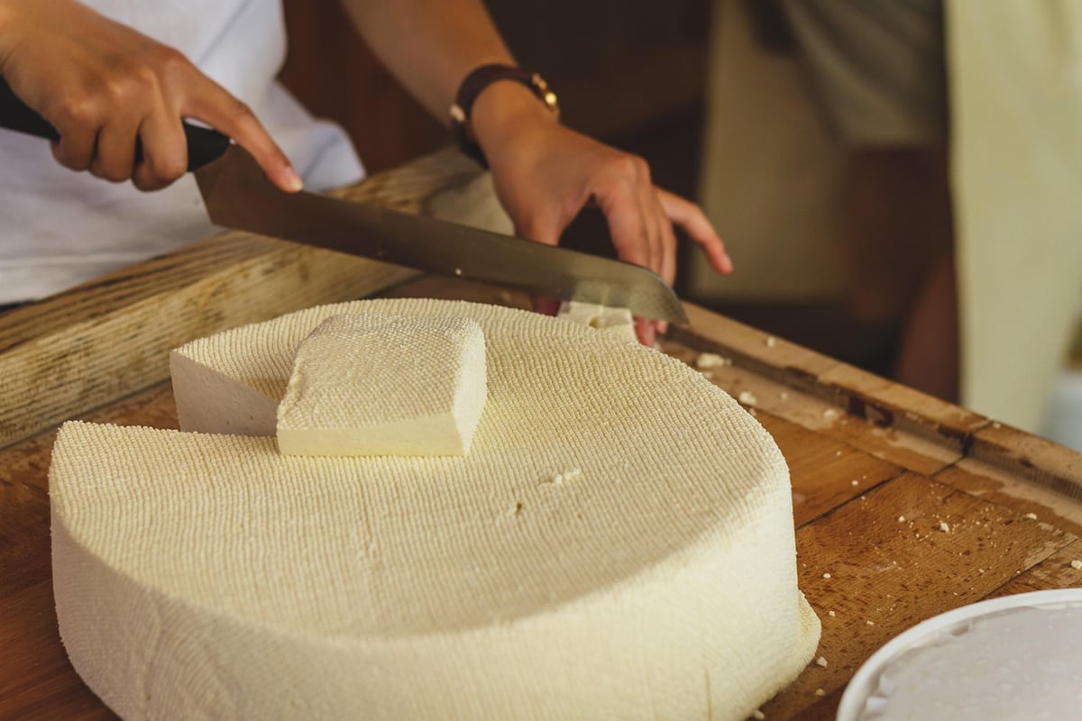 Comment fabrique-t-on un couteau : guide complet 2026 pour débutants