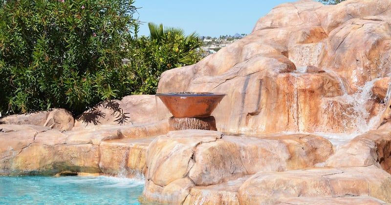 Camouflage piscine tubulaire : 7 astuces pour la dissimuler avec style