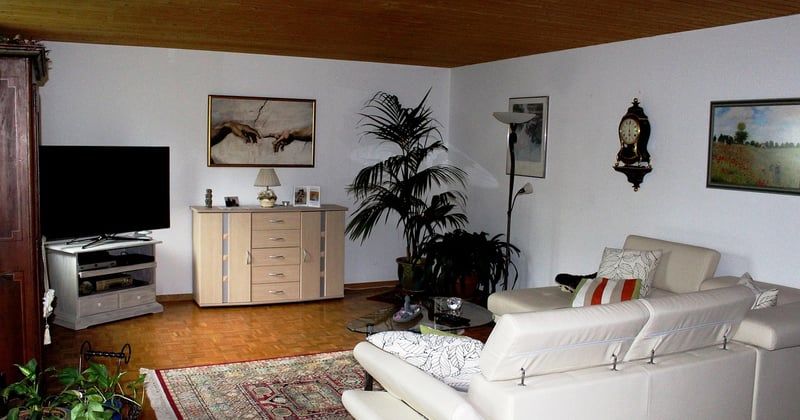 Transformez votre salon avec une horloge murale élégante et moderne